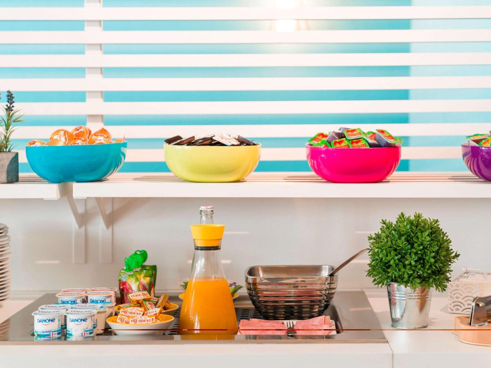 Ibis Styles Marseille Centre Prado Place Castellane Buitenkant foto