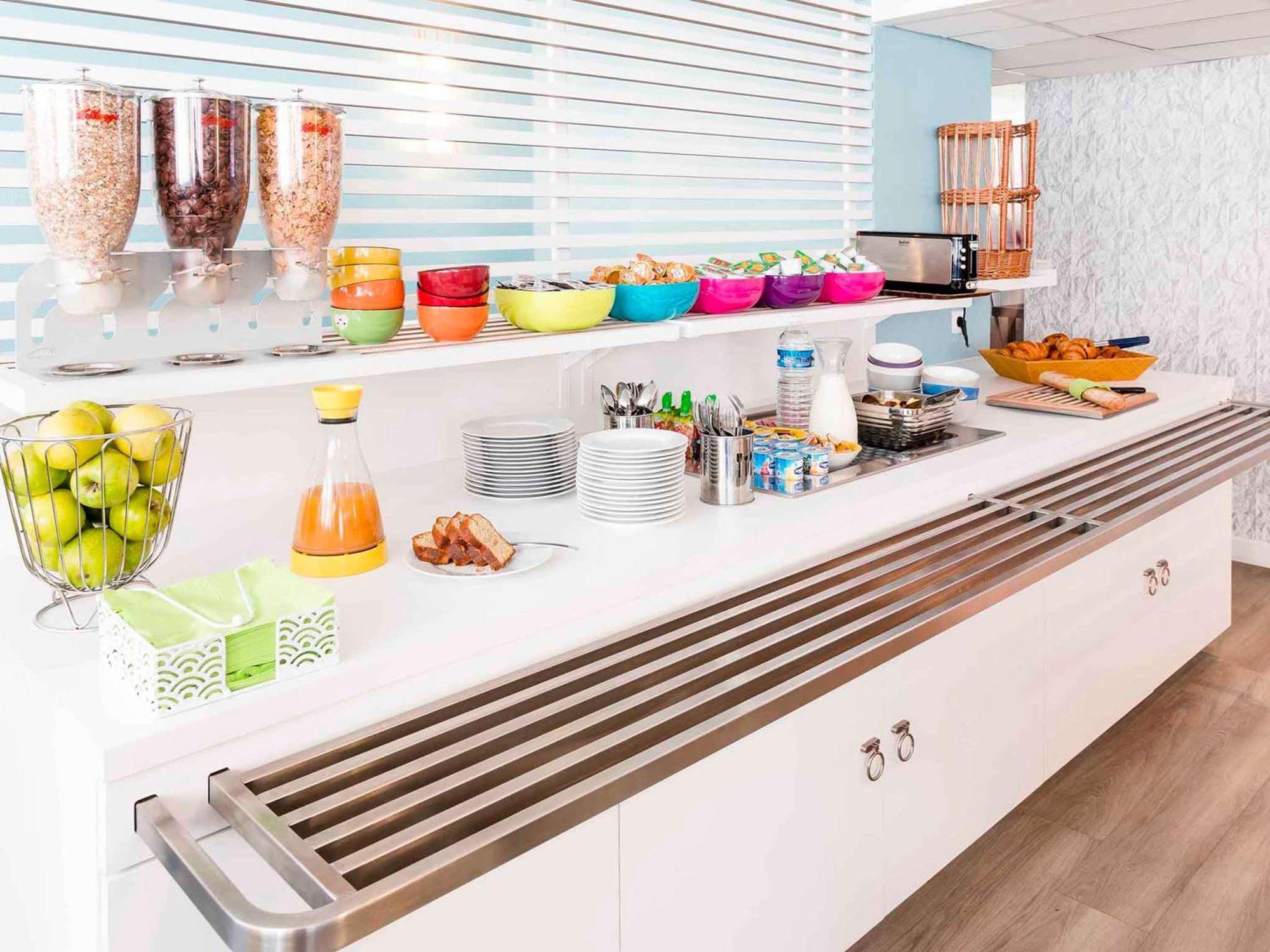 Ibis Styles Marseille Centre Prado Place Castellane Buitenkant foto